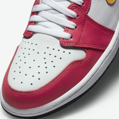 Air Jordan 1 High OG Light Fusion Red Foto 10