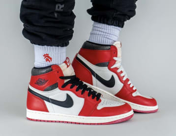 Air Jordan 1 High OG Lost Found Foto 5