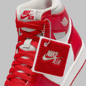 Air Jordan 1 High OG Varsity Red Foto 7