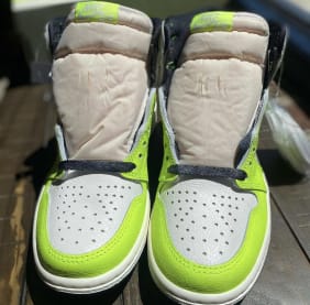 Air Jordan 1 High OG Visionaire Foto 3