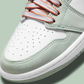 Air Jordan 1 High OG WMNS Seafoam Foto 10