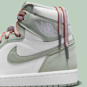 Air Jordan 1 High OG WMNS Seafoam Foto 11