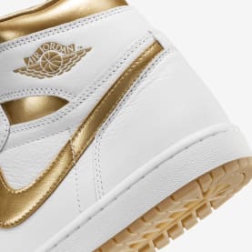 Air Jordan 1 High OG Wmns Metallic Gold Foto 5