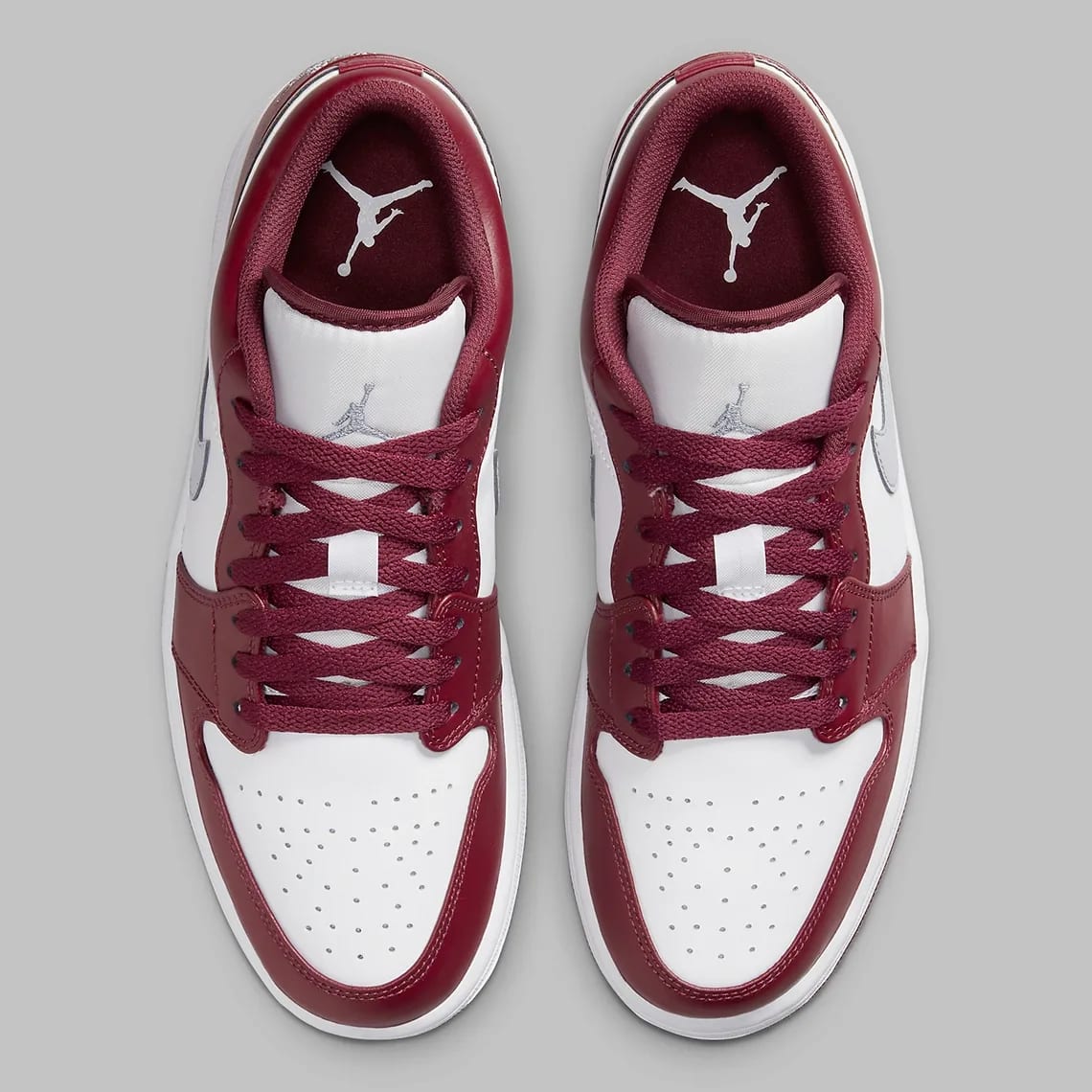 Air Jordan 1 Low Bordeaux Foto 4