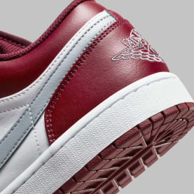 Air Jordan 1 Low Bordeaux Foto 7