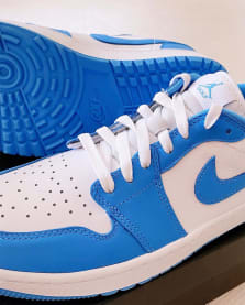 Air Jordan 1 Low Golf UNC Foto 3