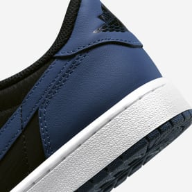 Air Jordan 1 Low OG Mystic Navy Foto 8