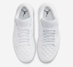 Air Jordan 1 Low Quilted Triple White Foto 4