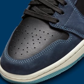 Air Jordan 1 Low SE Black Midnight Navy Foto 8