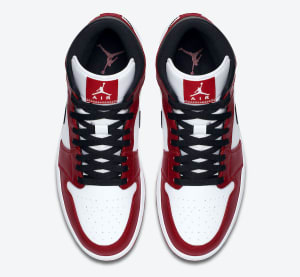 De Jordan 1 Mid krijgt een Chicago colorway