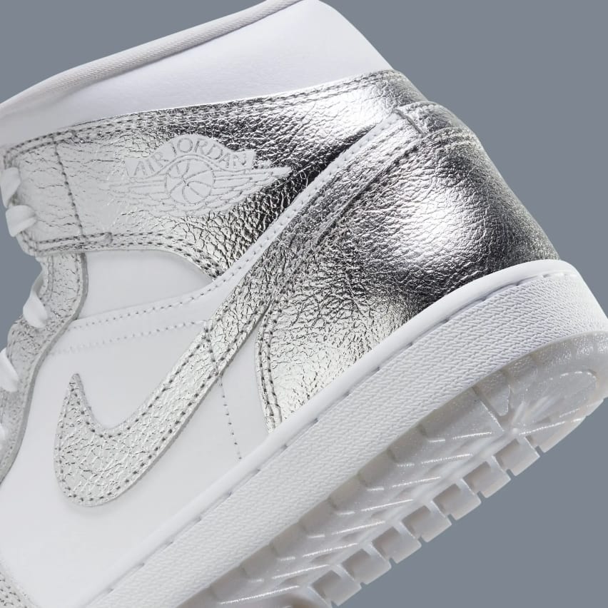 Air Jordan 1 Mid Chrome Foto 6