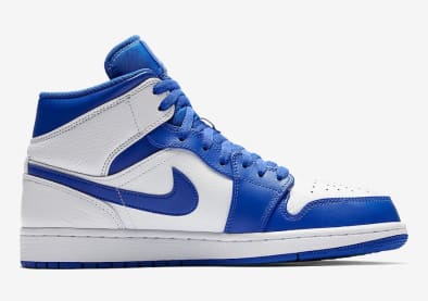 De Air Jordan 1 Mid Hype Royal Komt Eraan