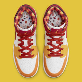 Air Jordan 1 Mid SE GS Paprika Foto 5