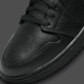 Air Jordan 1 Mid Triple Black Foto 7