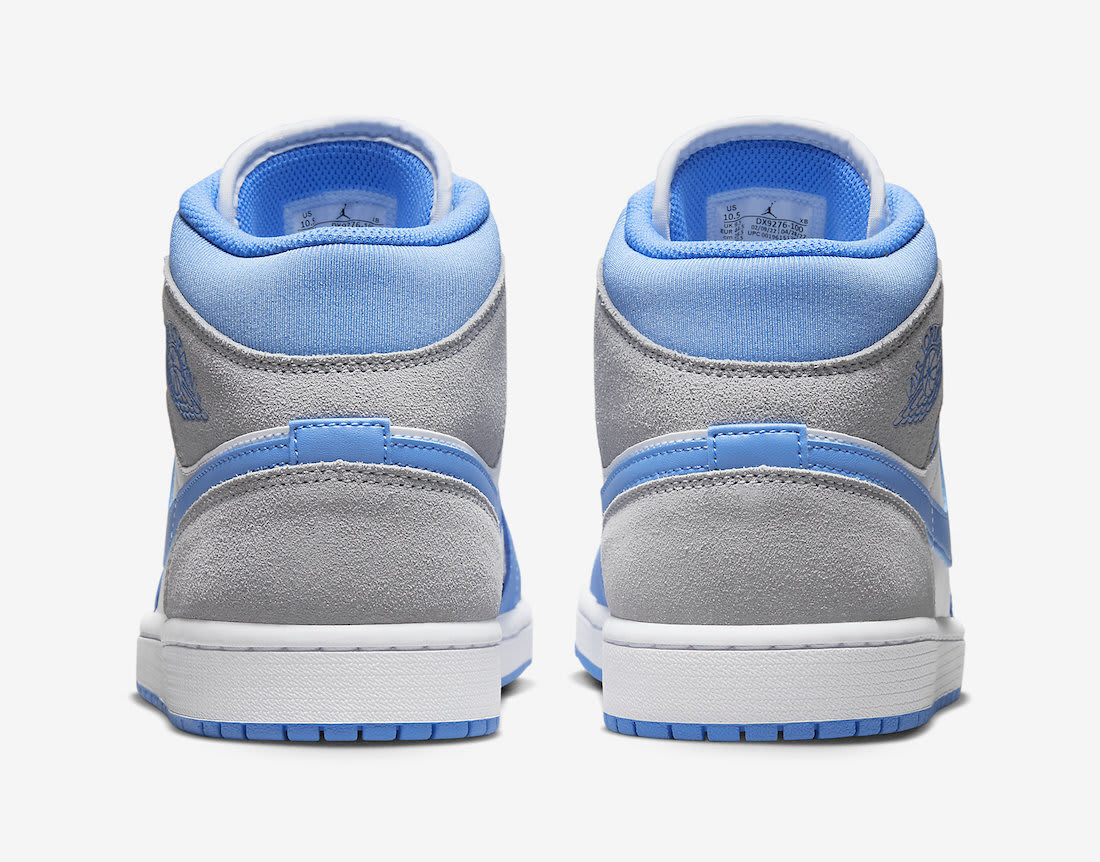 Air Jordan 1 Mid University Blue Foto