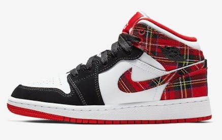 Deze Air Jordan 1 Mid White Plaid maakt jouw Kerst outfit helemaal af!