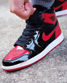 Air Jordan 1 Patent Bred Foto 4