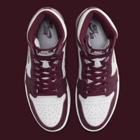 Air Jordan 1 Retro High OG Bordeaux Foto 4