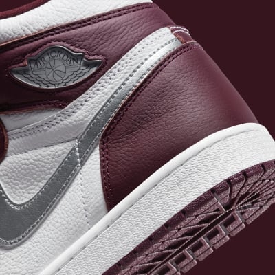 Air Jordan 1 Retro High OG Bordeaux Foto 7