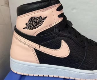 Jordan dropt in April deze heerlijke Air Jordan 1 Retro High OG "Crimson Tint"