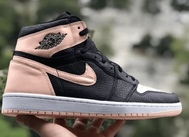 Jordan dropt in April deze heerlijke Air Jordan 1 Retro High OG "Crimson Tint"