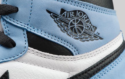 De Air Jordan 1 Retro High OG "University Blue" is officieel onthuld