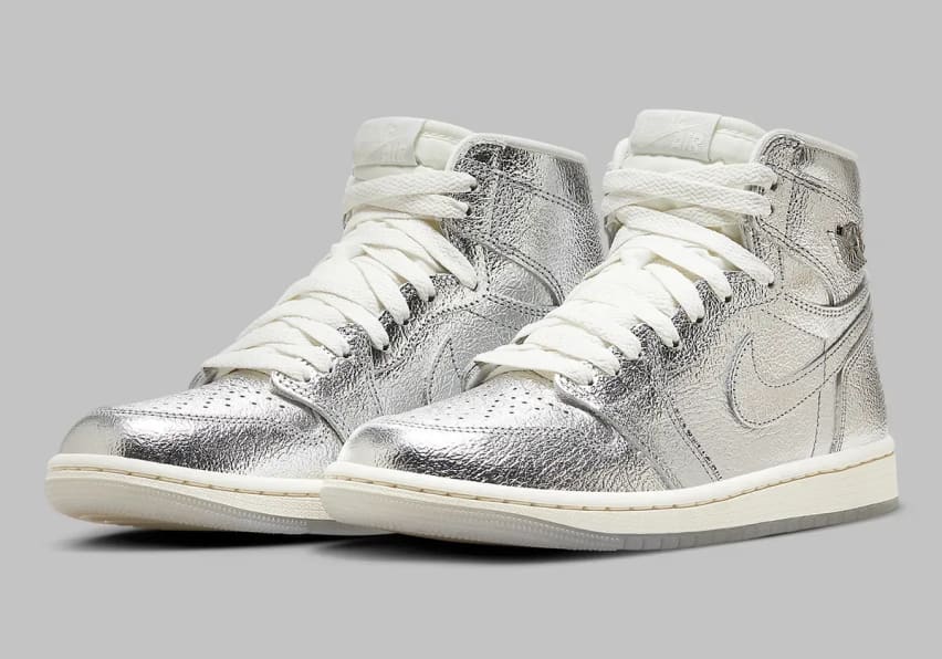 Air Jordan 1 Retro High OG Wmns Chrome Foto 2