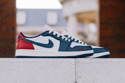 Air Jordan 1 Retro Low OG Howard University Foto 1