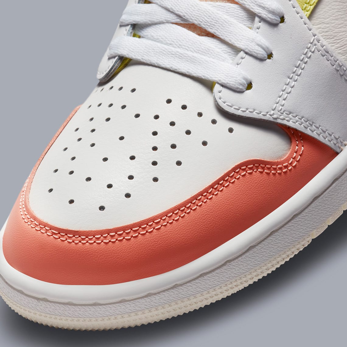 De Air Jordan 1 Zoom CMFT krijgt binnenkort een "To My First Coach" release