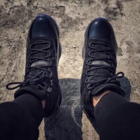 Air Jordan 11 Blackout / Prom Night