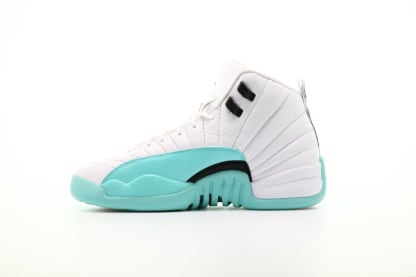 De Air Jordan 12 GS Light Aqua Dropt Dit Weekend!