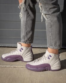 Dames opgelet, de Air Jordan 12 "Pro Purple" dropt dit weekend