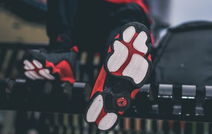 Deze Air Jordan 13 Bred 2017 is vanaf volgende week Sneaker Squad