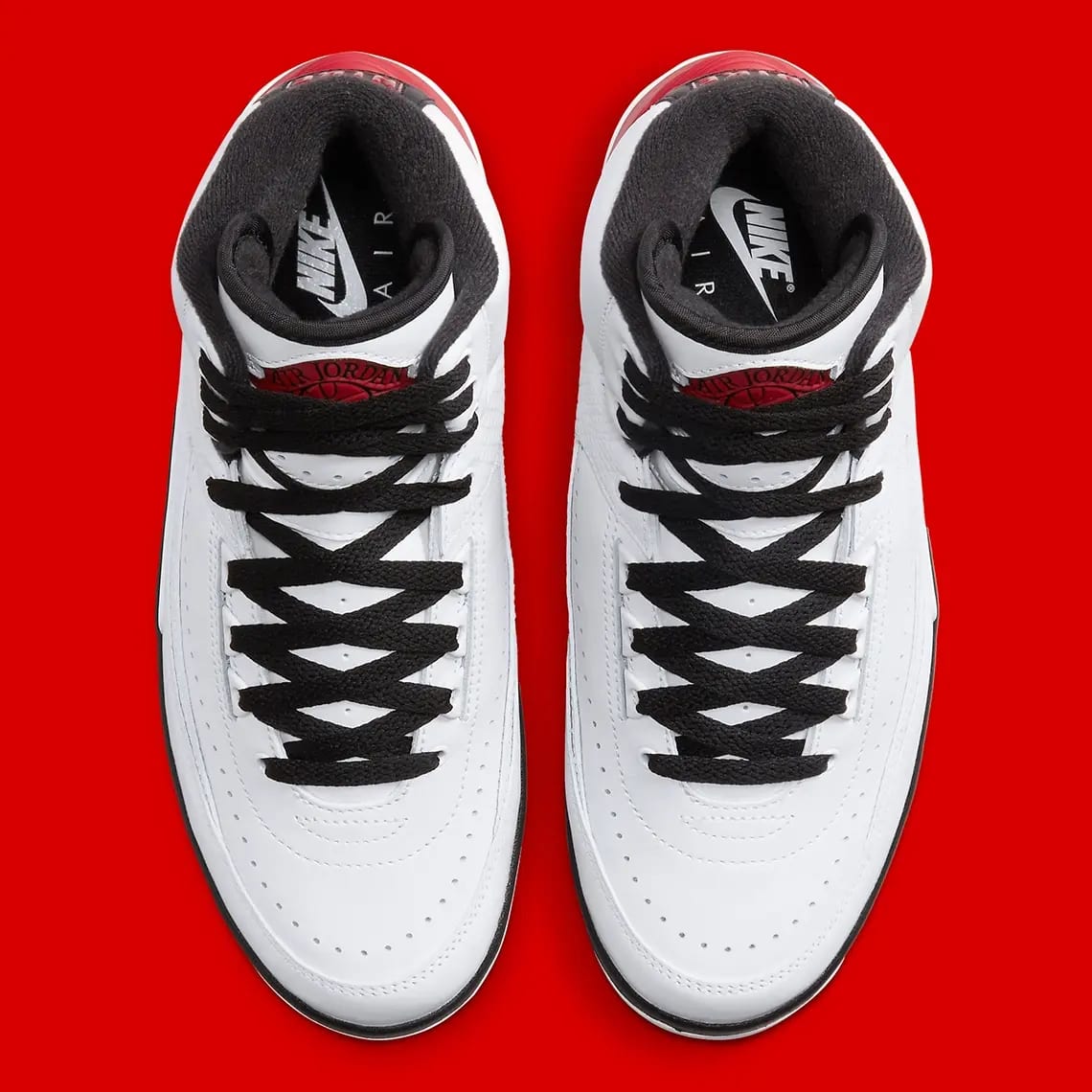 Air Jordan 2 Retro Chicago Foto 4