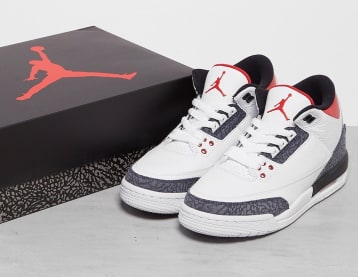 Augustus is de maand waarin de Air Jordan 3 Retro Denim SE "Fire Red" zal gaan droppen