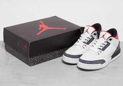 Augustus is de maand waarin de Air Jordan 3 Retro Denim SE "Fire Red" zal gaan droppen