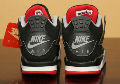 Gaat De Air Jordan 4 "Bred" Droppen In 2019?