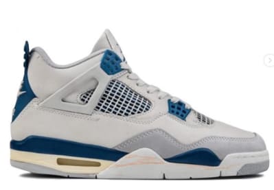 De OG Air Jordan 4 "Military Blue" uit 1989 maakt misschien een comeback