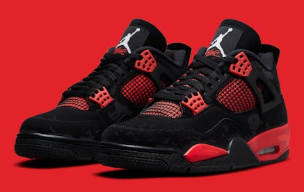 Air Jordan 4 Red Thunder Sneaker Foto 2