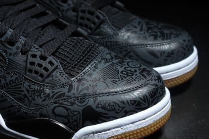 De Air Jordan 4 SE "Black Gum" dropt volgende maand