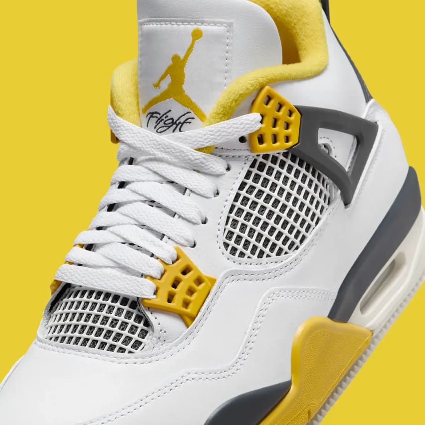 Air Jordan 4 Wmns Vivid Sulfur Foto 6