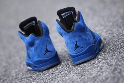 Morgen is de release van de Air Jordan 5 Blue Suede 