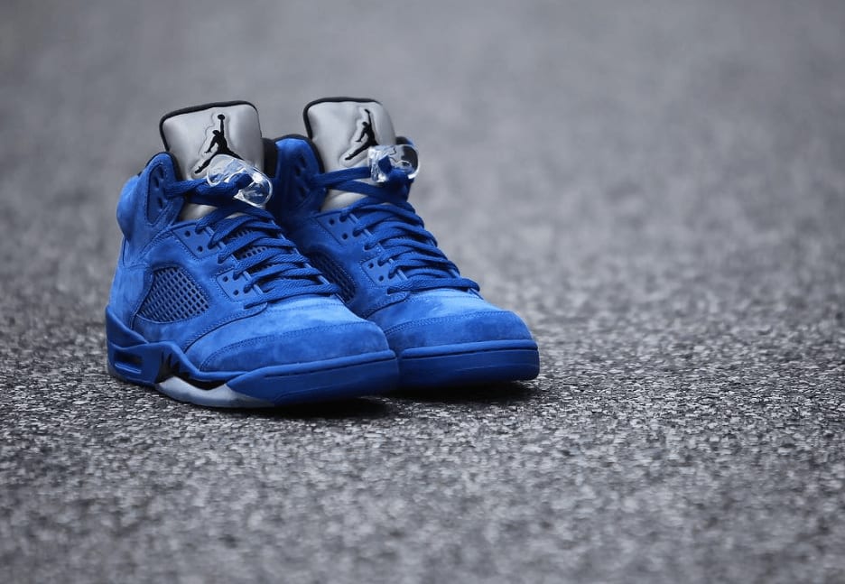 Morgen is de release van de Air Jordan 5 Blue Suede