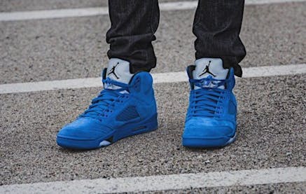 Morgen is de release van de Air Jordan 5 Blue Suede 