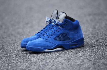 Morgen is de release van de Air Jordan 5 Blue Suede 