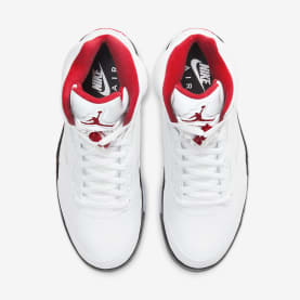 De Air Jordan 5 Fire Red maakt na 30 jaar een return!