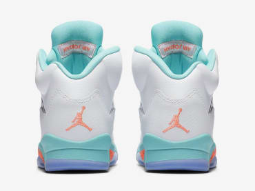 De Air Jordan 5 GS Light Aqua Dropt Dit Weekend