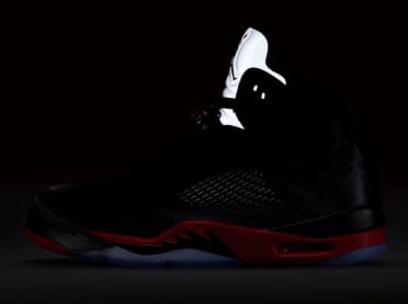 Officiële Foto's Van De Air Jordan 5 Satin Bred