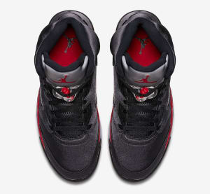 Officiële Foto's Van De Air Jordan 5 Satin Bred