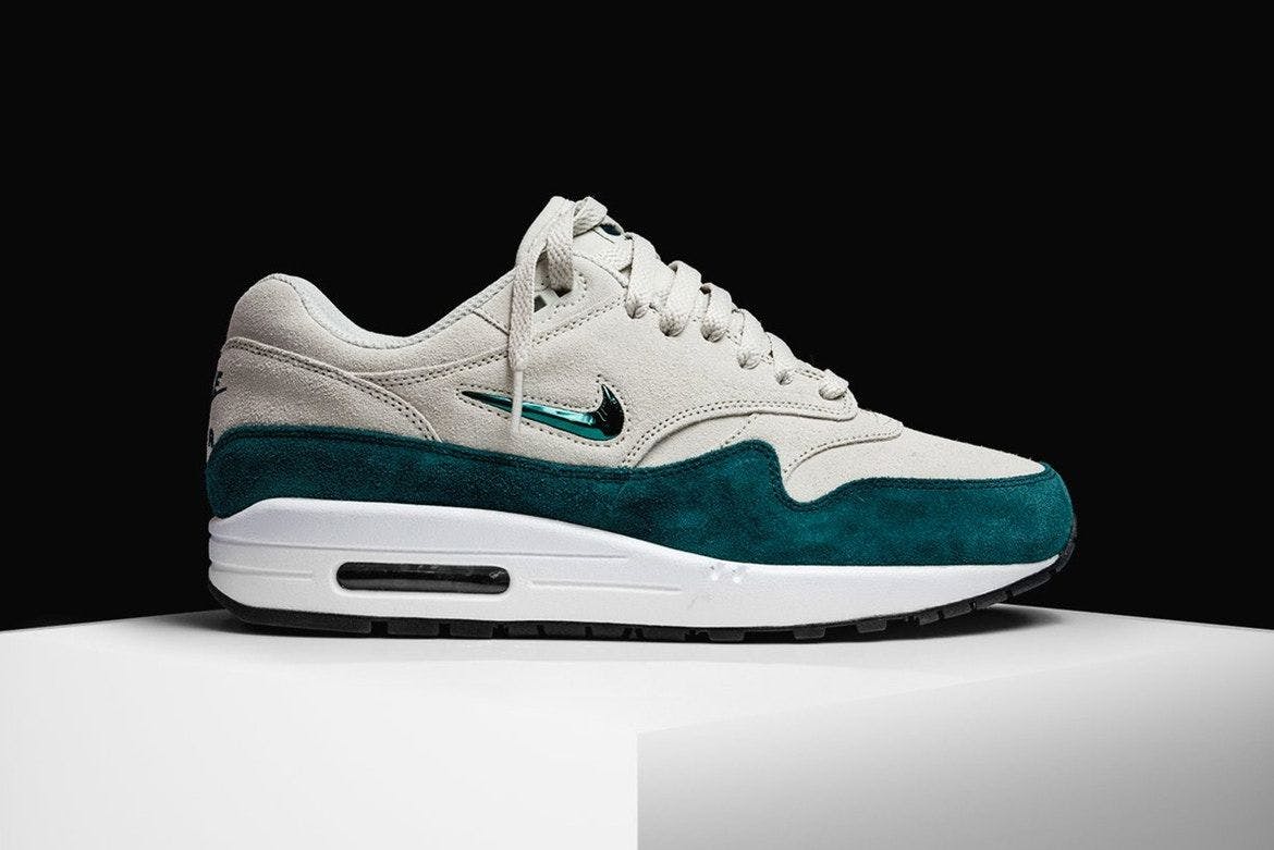 nike air max jewel atomic teal